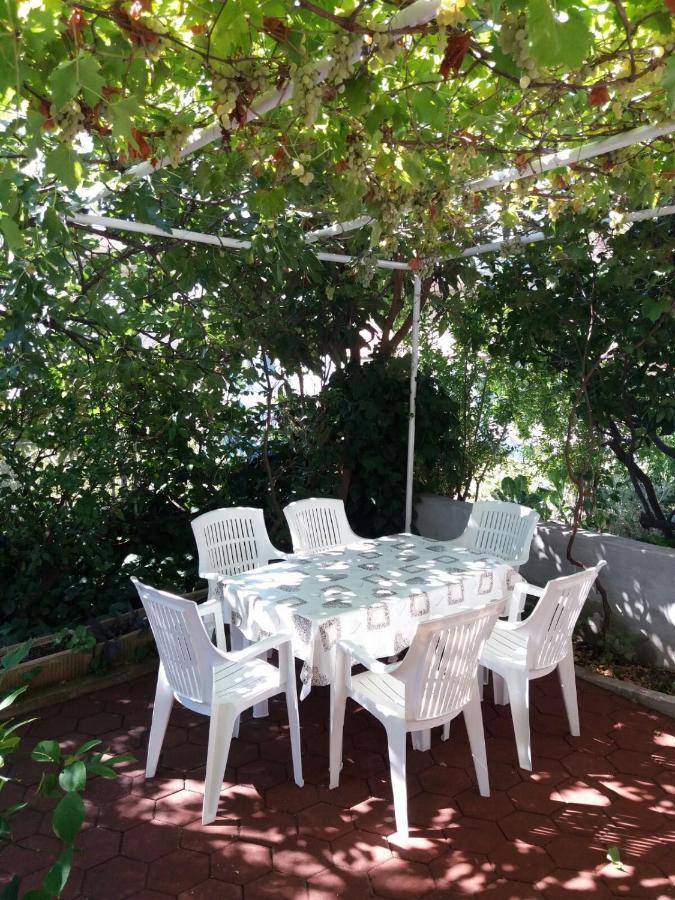 Ferienwohnung Dvokrevetna Soba S Balkonom I Kuhinjom 1 Podgora Exterior foto